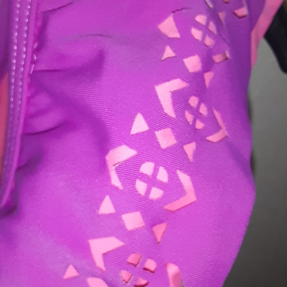 Kids Swimsuit top - Picture 3 of 3